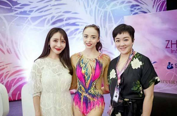 36岁体操女皇钟玲成总裁,4岁女儿长相可爱,丈夫身份鲜有人知