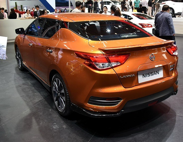 一款适合年轻人的日系"轿跑",颜值媲美cx-4,油耗仅5.3l