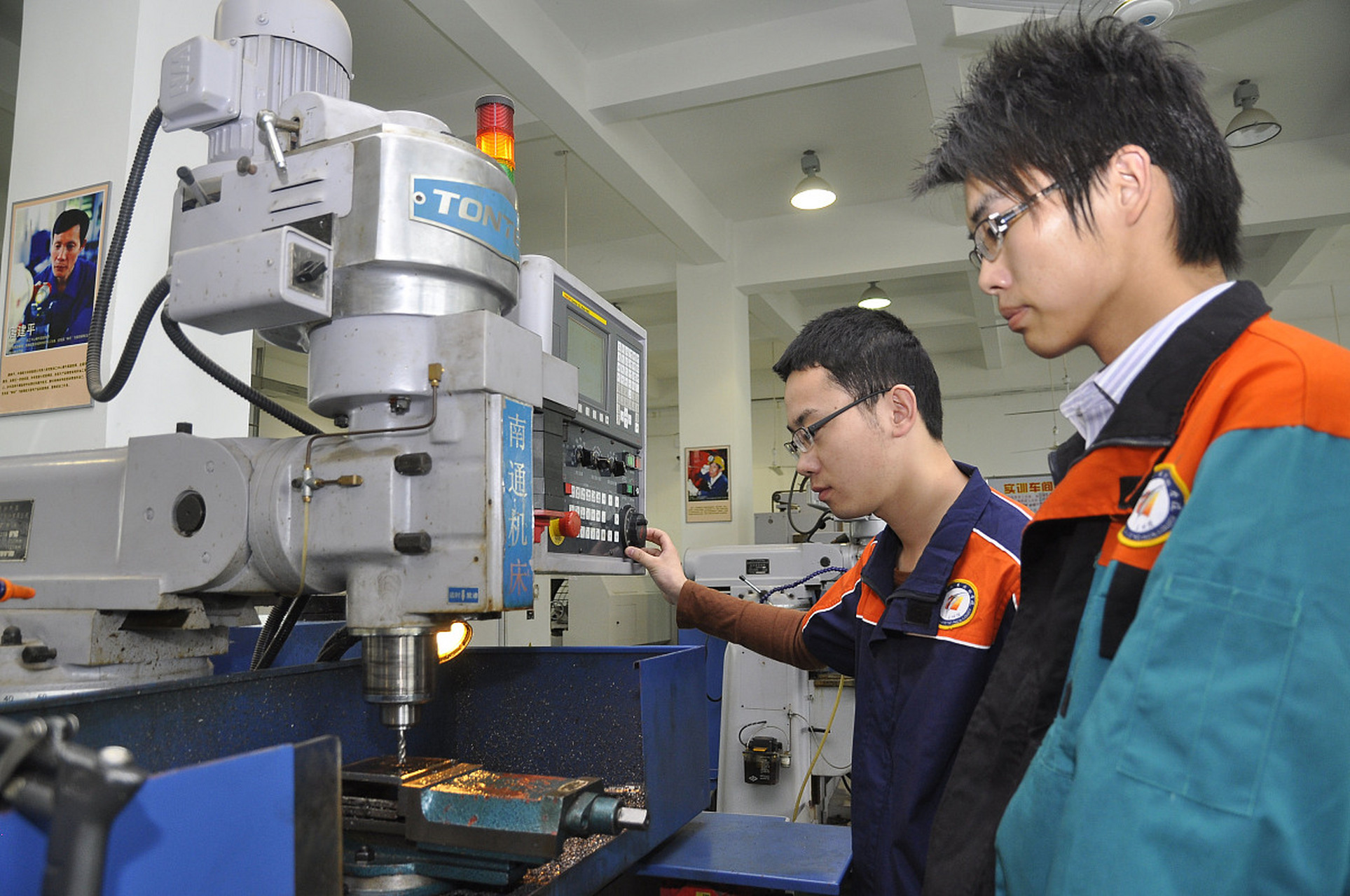技工教育的未来：烟台天虹技工学校引领潮流