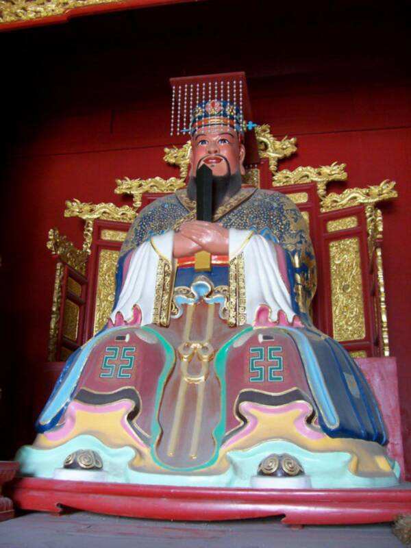 张天师作为道教创始人之一,却没有自己的庙宇,居住在别人的庙里