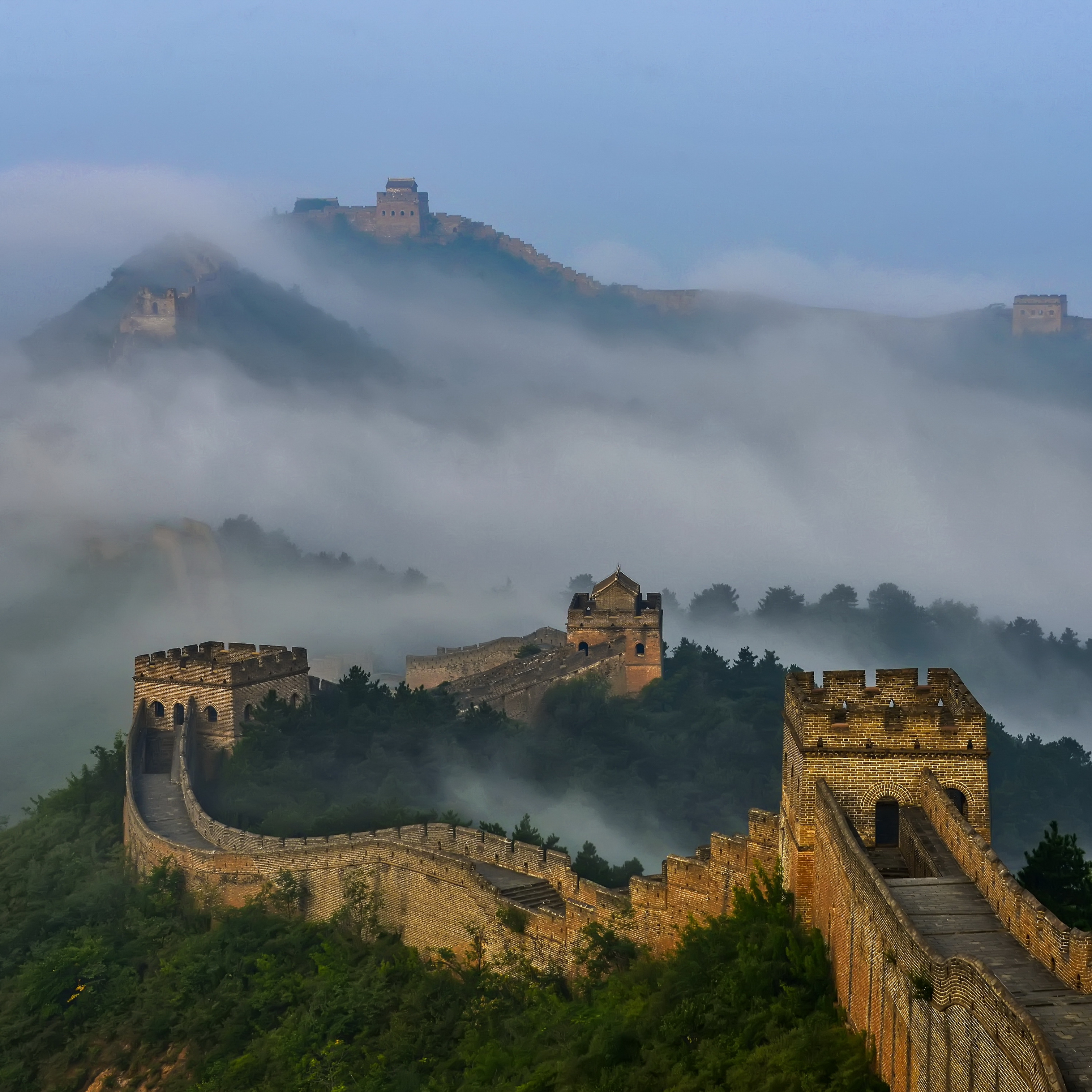 蓝天白云绿树成荫可能这就是金山岭长城夏天的味道吧