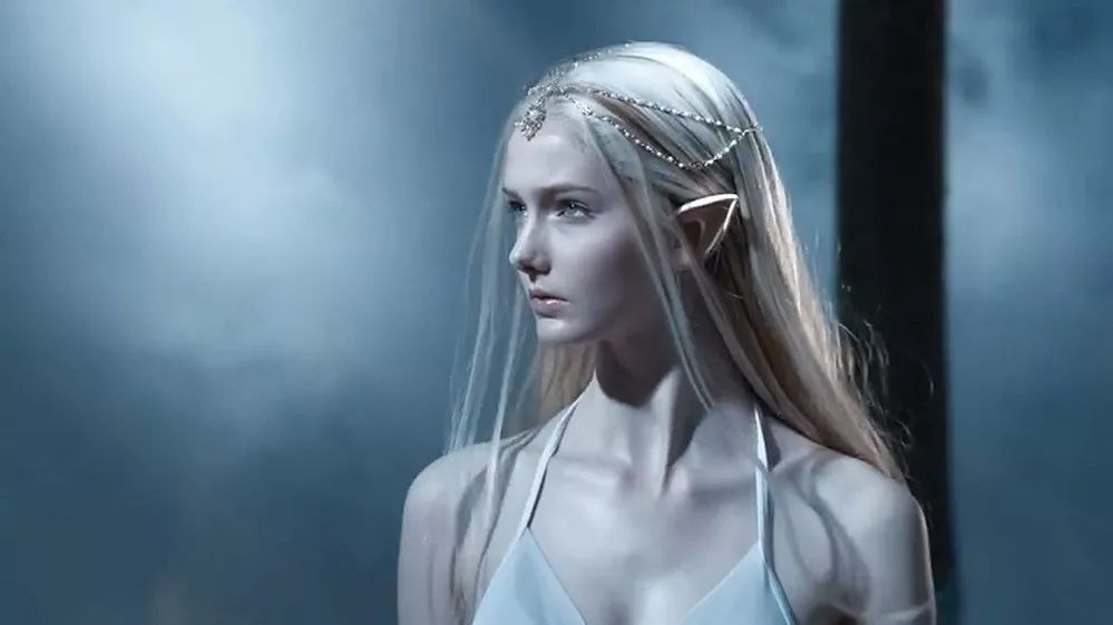 加拿大17岁嫩模精灵,真正的美若天仙,看过她的人都说她像仙女!