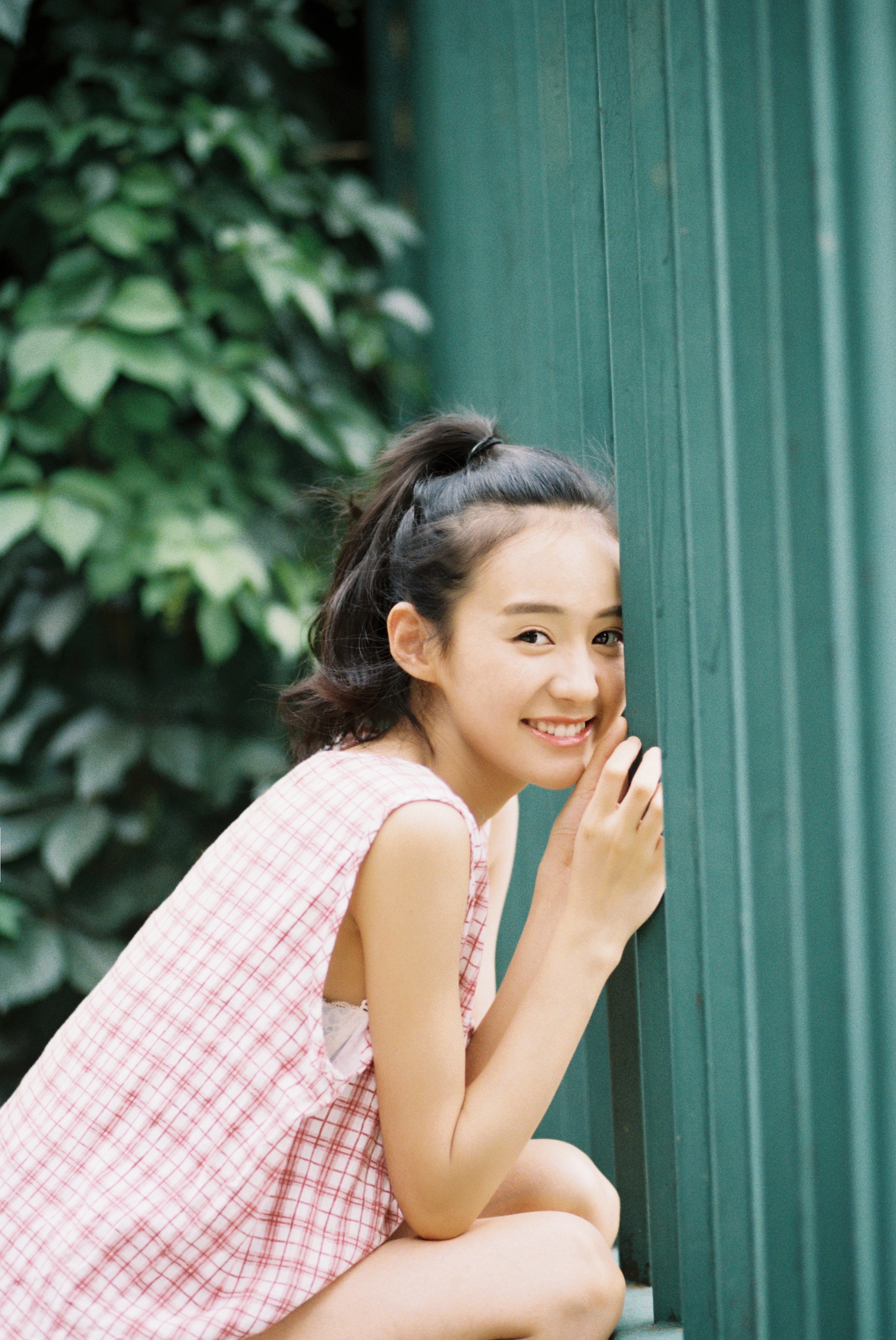 今日热门人物:郑合惠子|见过那么多晚礼服,唯独被郑