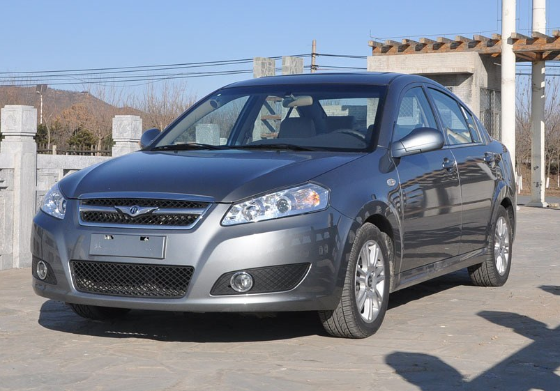 瑞麒g3外观设计时尚霸气,给人一种震撼的感觉,高贵的气质