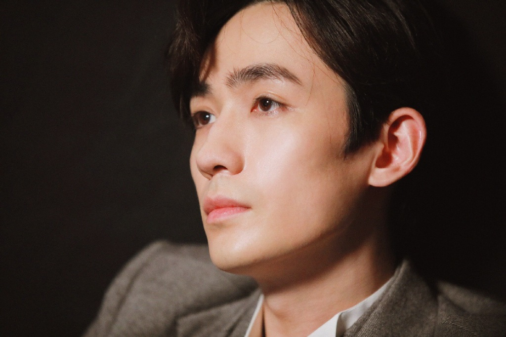 有一种侧颜叫朱一龙,最后一张戳中少女心,看完想谈恋爱!