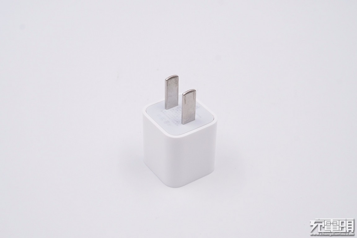 拆解报告:apple苹果新款iphone se原装5w充电器a1443