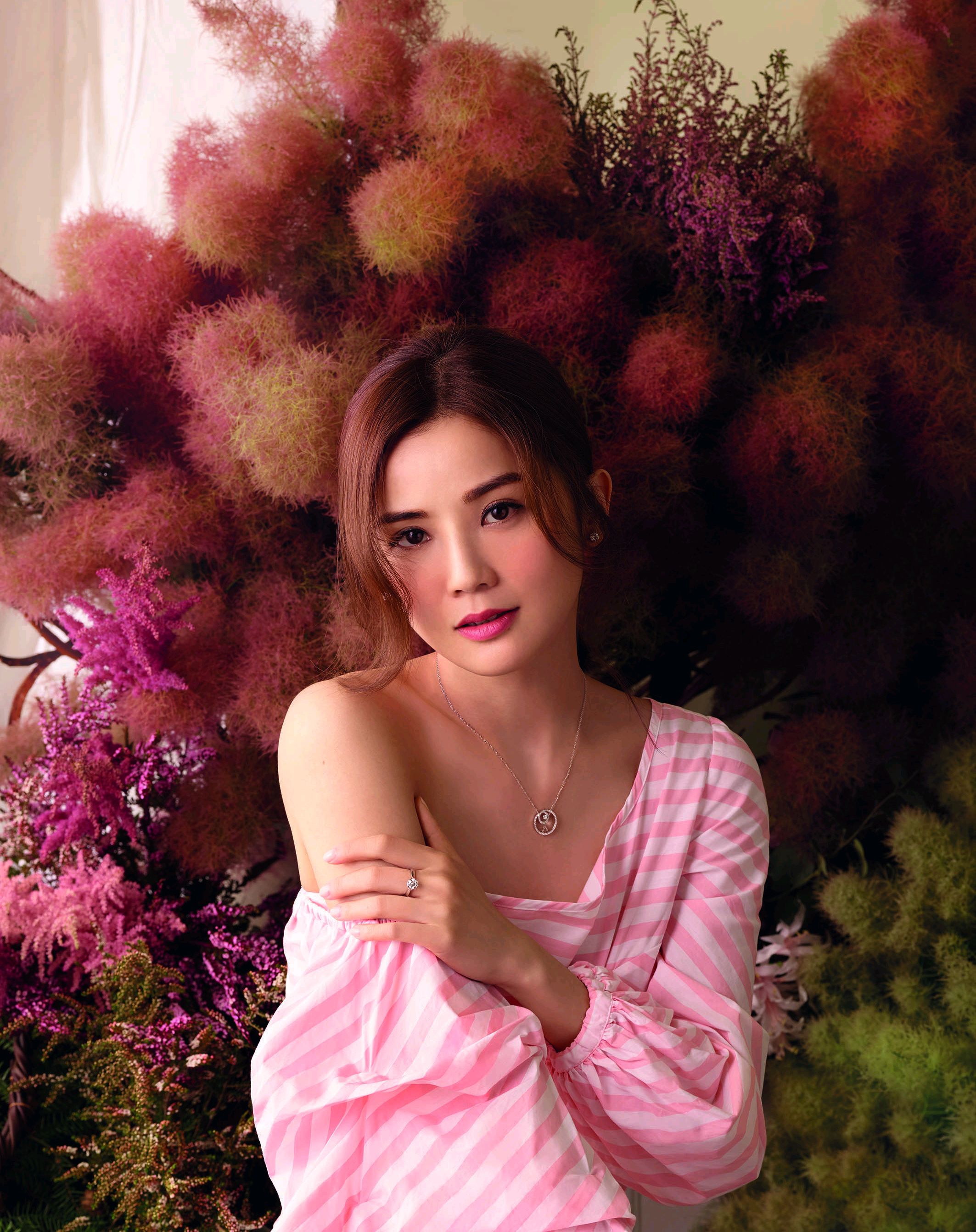 蔡卓妍:甜美可爱,甜心可人