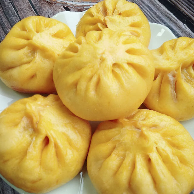 南瓜发面鲅鱼包子,皮薄馅儿大软糯好吃,南瓜的又一个经典吃法!
