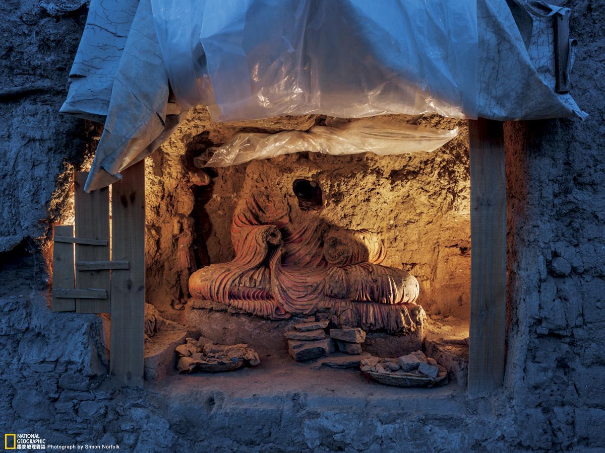 中亚古老文明艾娜克佛教遗址抢救纪实