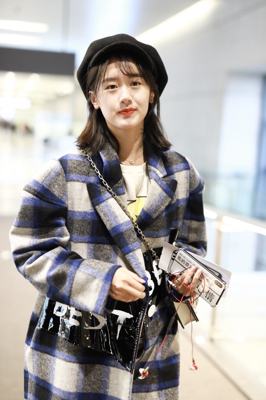 袁冰妍,1992年1月17日出生于上海市,中国内地影视女演员.