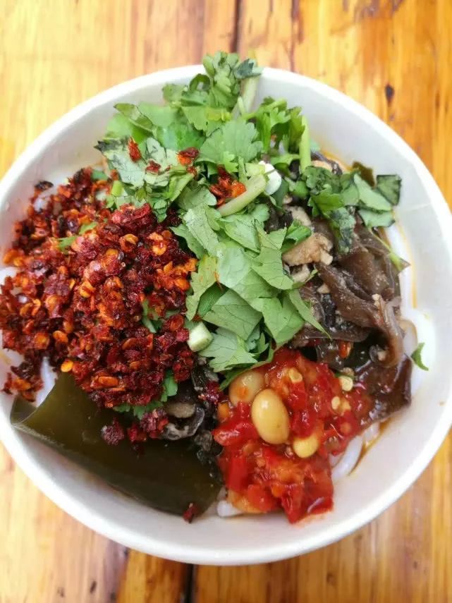 记忆花垣:从一碗粉开启一天的生活