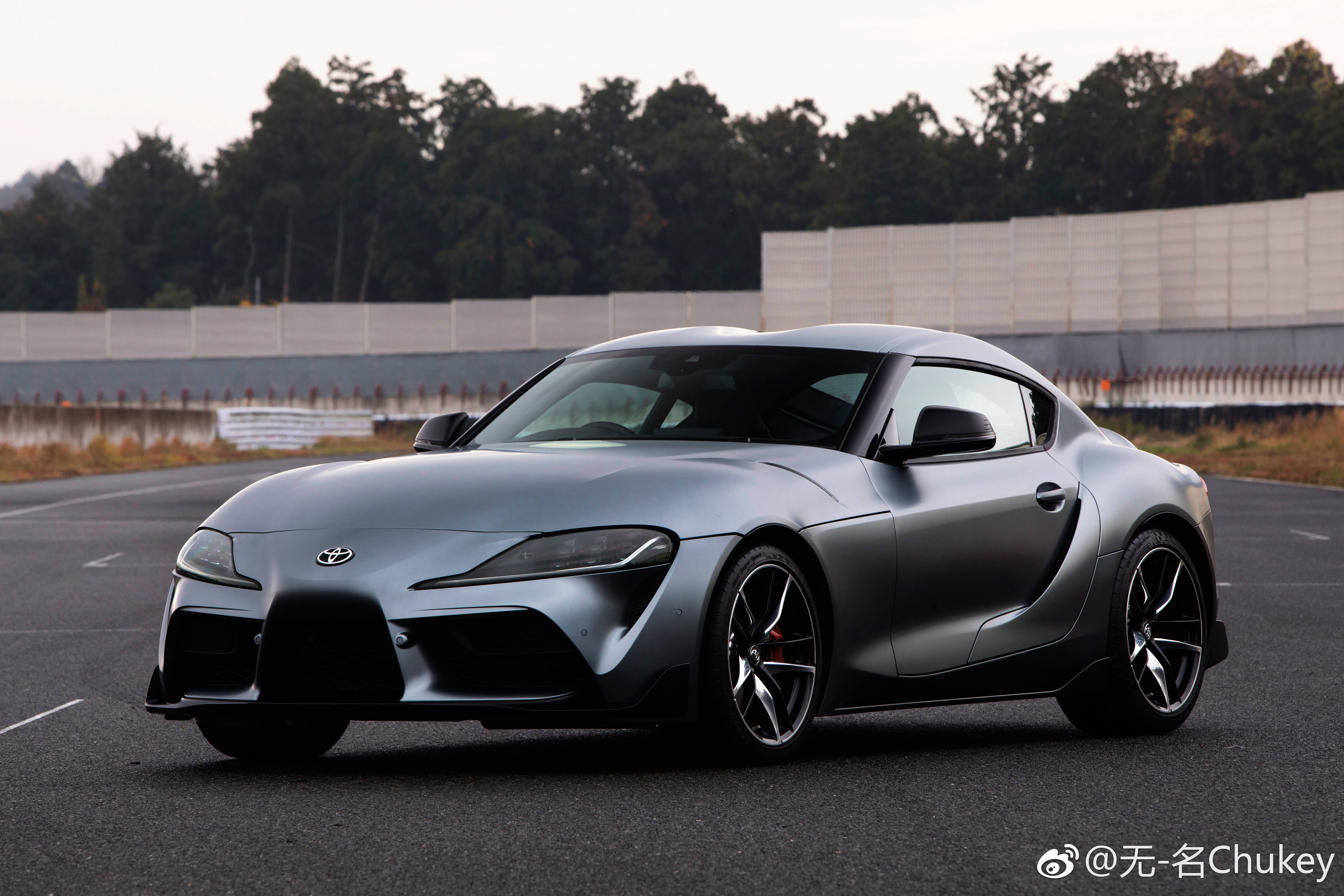 最新一代超霸丰田supra,有着很浓的宝马血统,代号a90,中意吗?