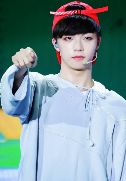 陈立农发文仅3个字,大家纷纷送去关心,原来是下雪了