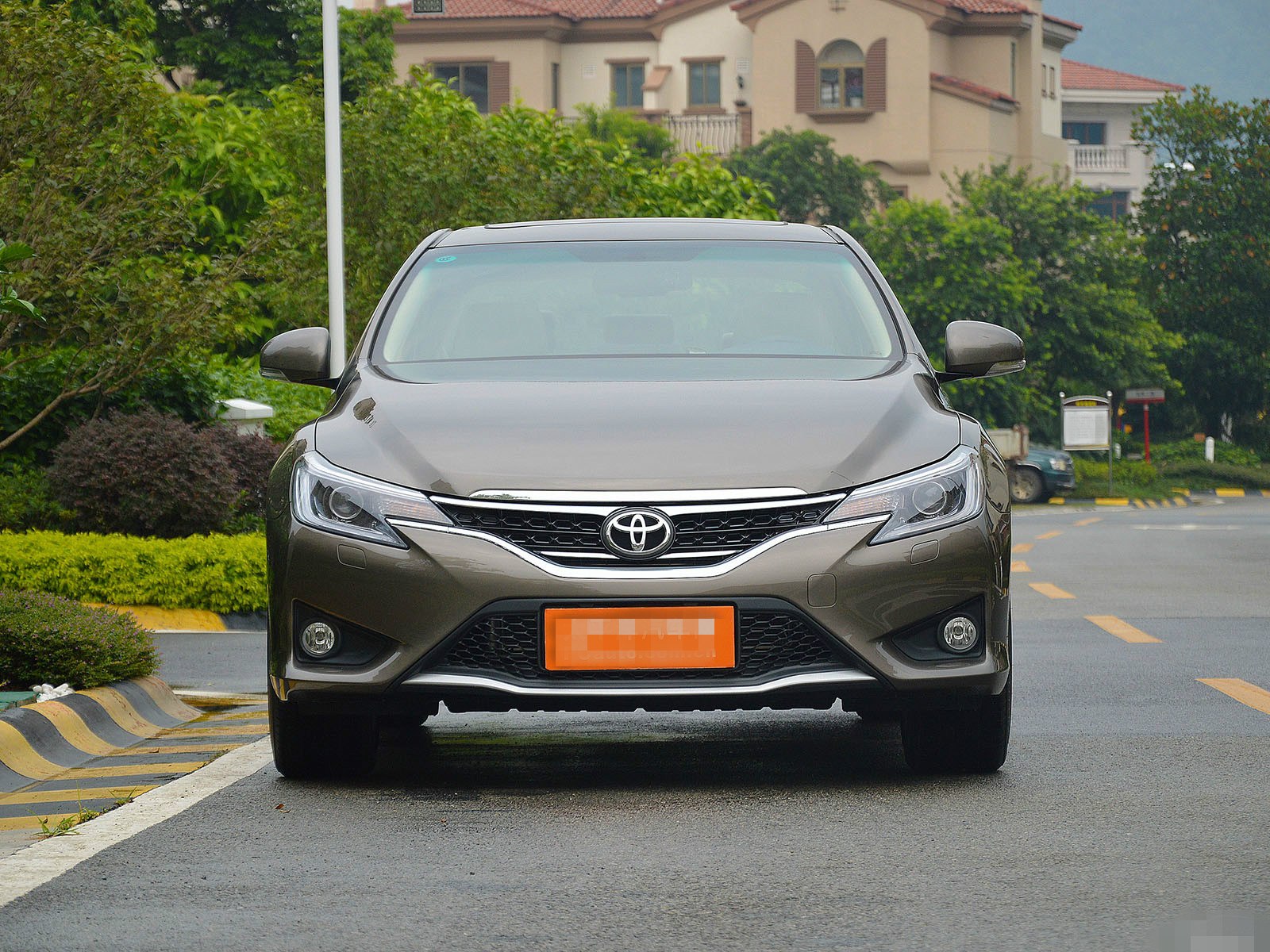 对丰田锐志外观和内饰的品鉴