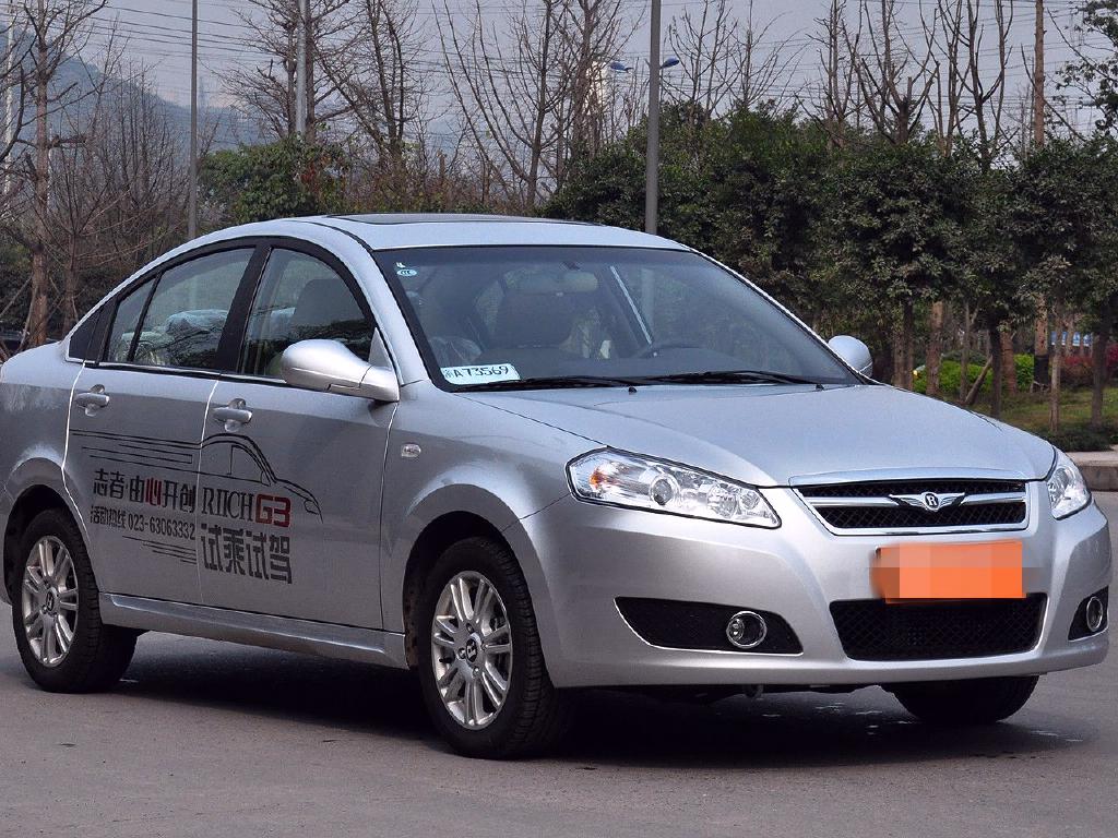 瑞麒g3,外观设计很大气,给人一种豪华感非常的有魅力!