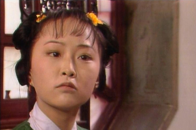 红楼梦中藕官烧纸,被恶婆子抓住,竟然是端庄贤淑的她