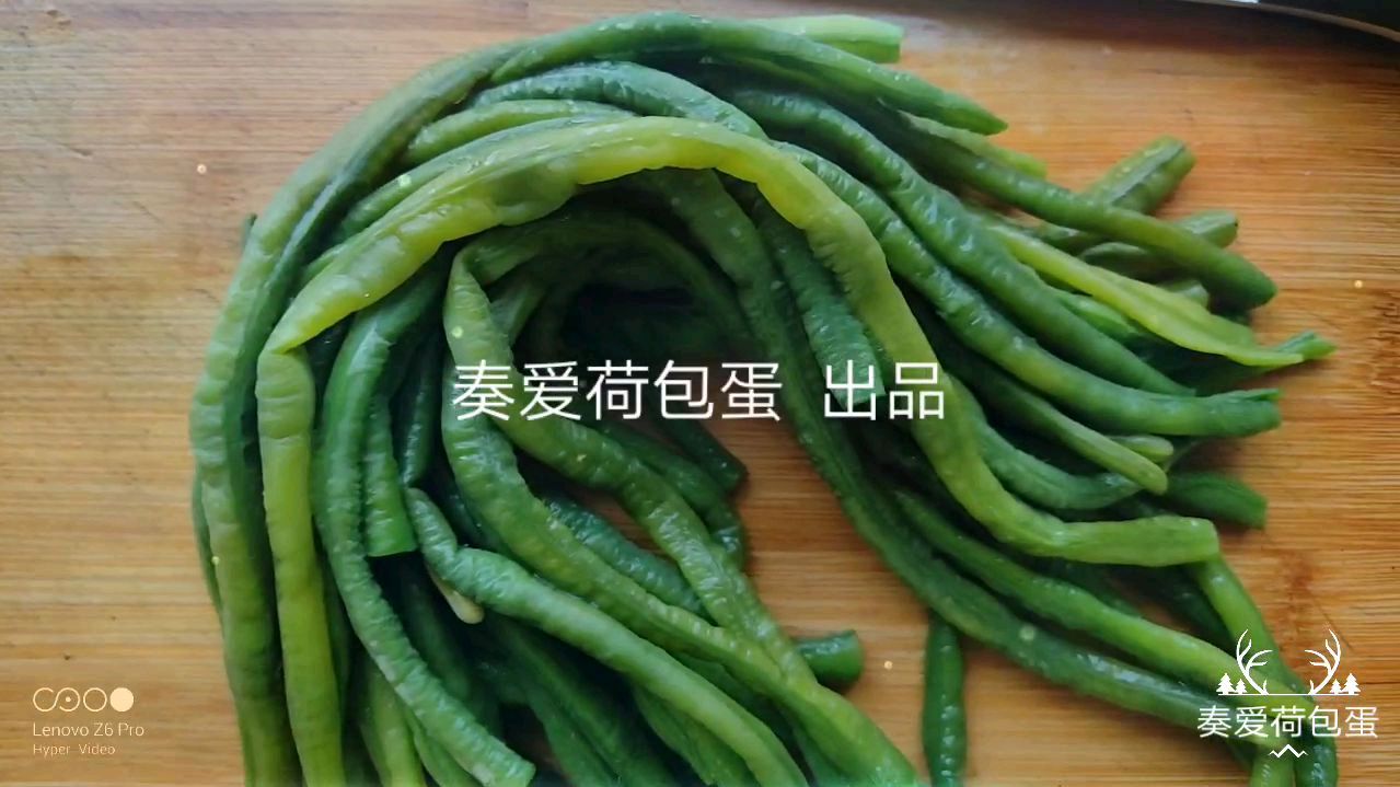 改良版榄菜肉末四季豆,简单易做,老幼皆宜,豆角是去年的豇豆哦