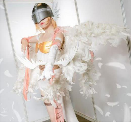 05后没钱cos天女兽,就用一套秋衣秋裤做服装,看到成果惊艳