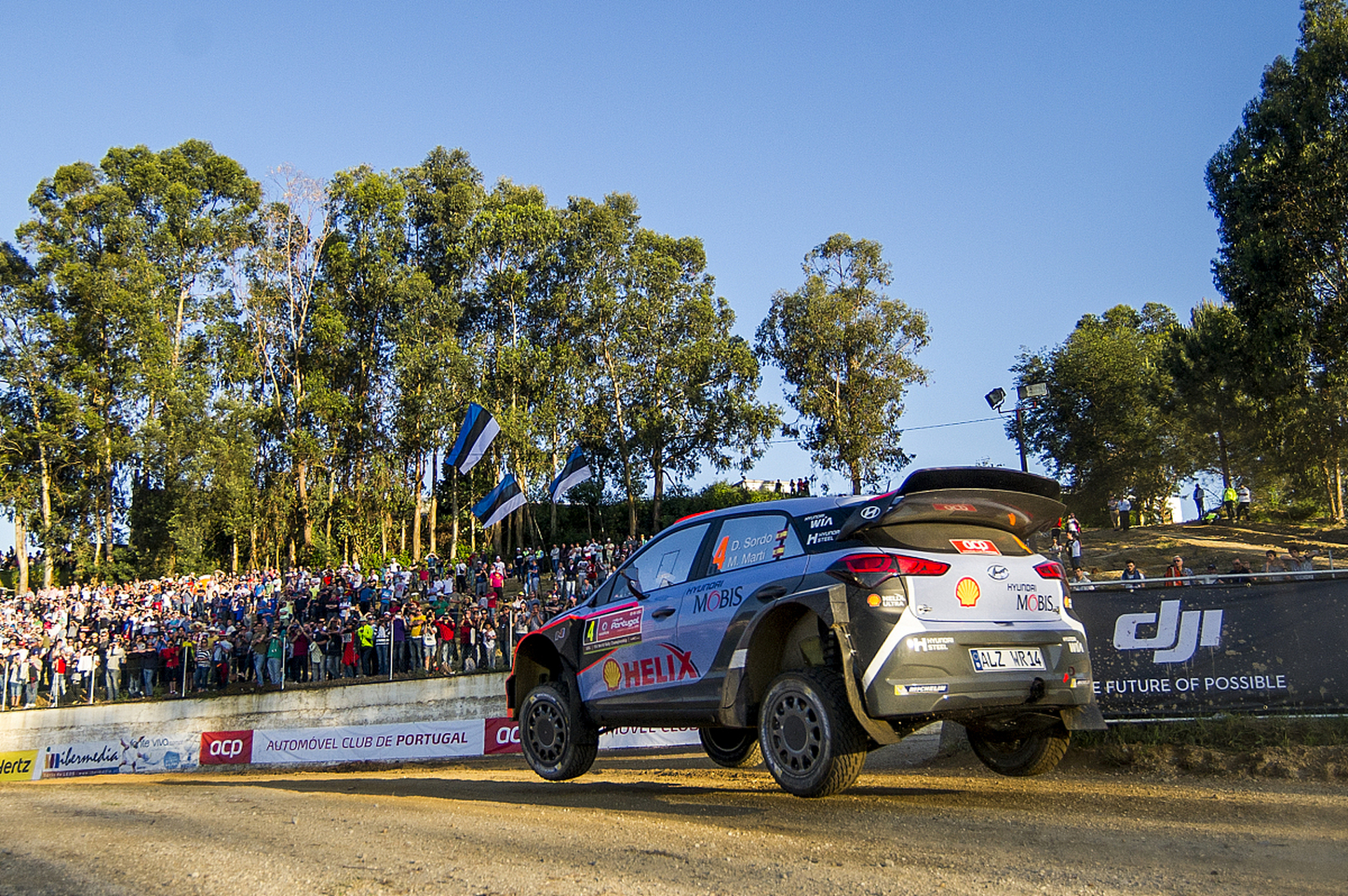 wrc拉力赛是全球最具影响力的汽车赛事之一,其以极快的车速,险峻的赛