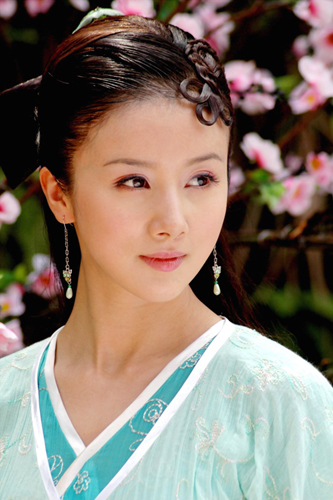 《李卫当官》5位女主火了2位,最不起眼的赵丽颖如今成收视保障!