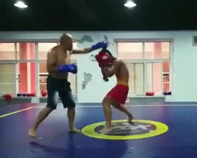 ko格斗狂人不存在的 挑战者田野实战视频曝光 有点弱