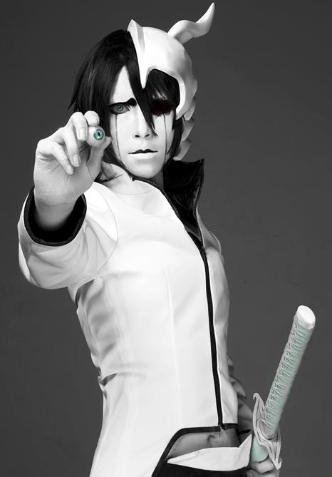 死神cos,妮露的"灵魂"很到位!市丸银眯眯眼完成逆袭!