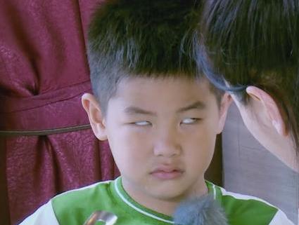 嗯哼逆袭不算啥,看沙溢的儿子,才知道有种"整容"叫萌娃长大