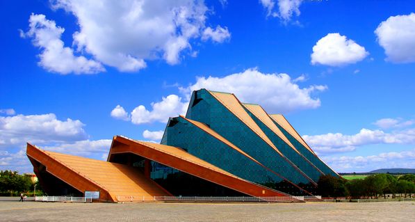 云游昌吉 | 昌吉恐龙馆:近距离接触恐龙