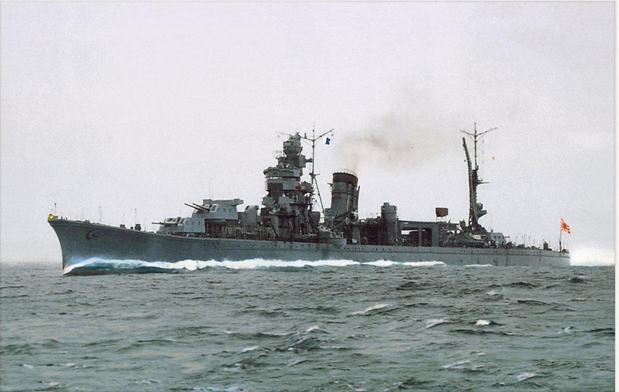 "木曾"号轻型巡洋舰,和"多摩"舰一样同属球磨型轻巡洋舰,1944年在