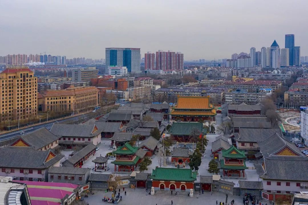 大相国寺,原名建国寺,位于开封市自由路西段,北齐文宣帝高洋天保六年