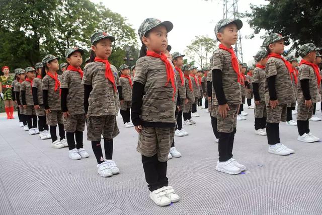 佛山iec万科沁园幼儿园,上演"小小士兵"大片