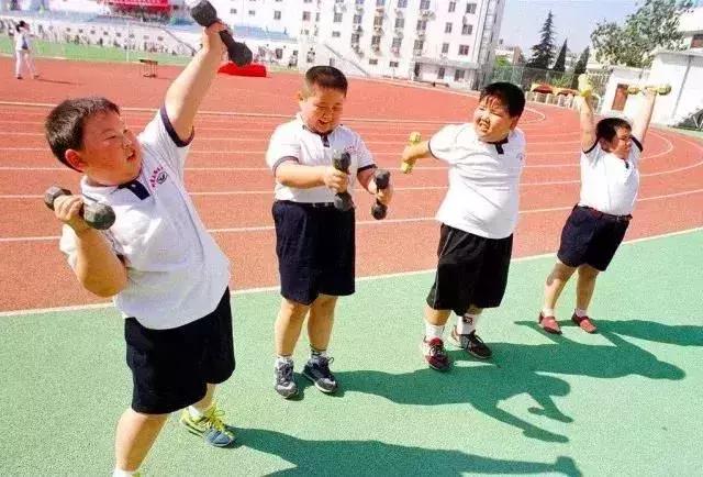 「关注"小眼镜"小胖墩,学校要对你们下手了