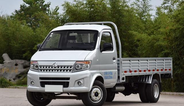 蓝牌轻卡买什么保险 轻卡货车买什么保险