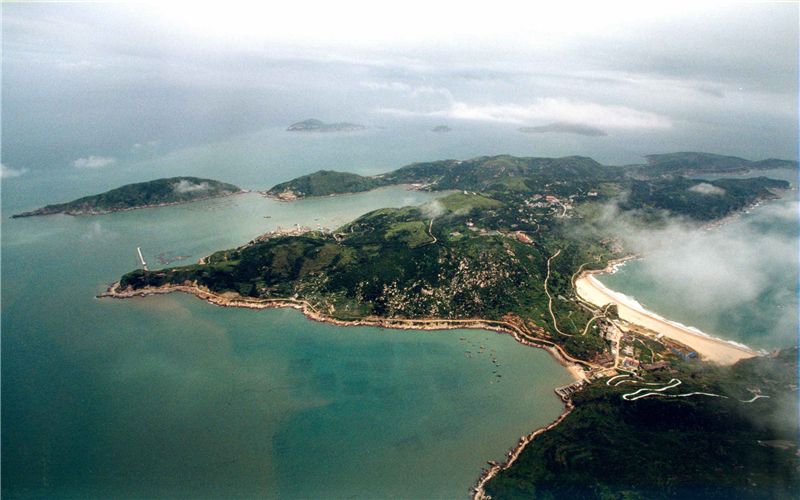 据说南麂岛是被称为"贝藻王国","蓝色牧场",拥有超多的自然资源,海鲜