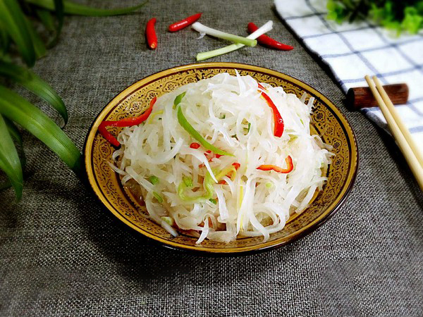 【清炒白萝卜丝】