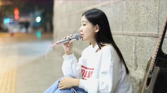 [图]打工妹一首《最美的期待》，旋律优美歌声优雅，听醉了