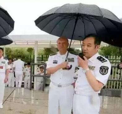 特朗普自毁航母欲带偏中国新技术?中国:相信自己,按原计划执行