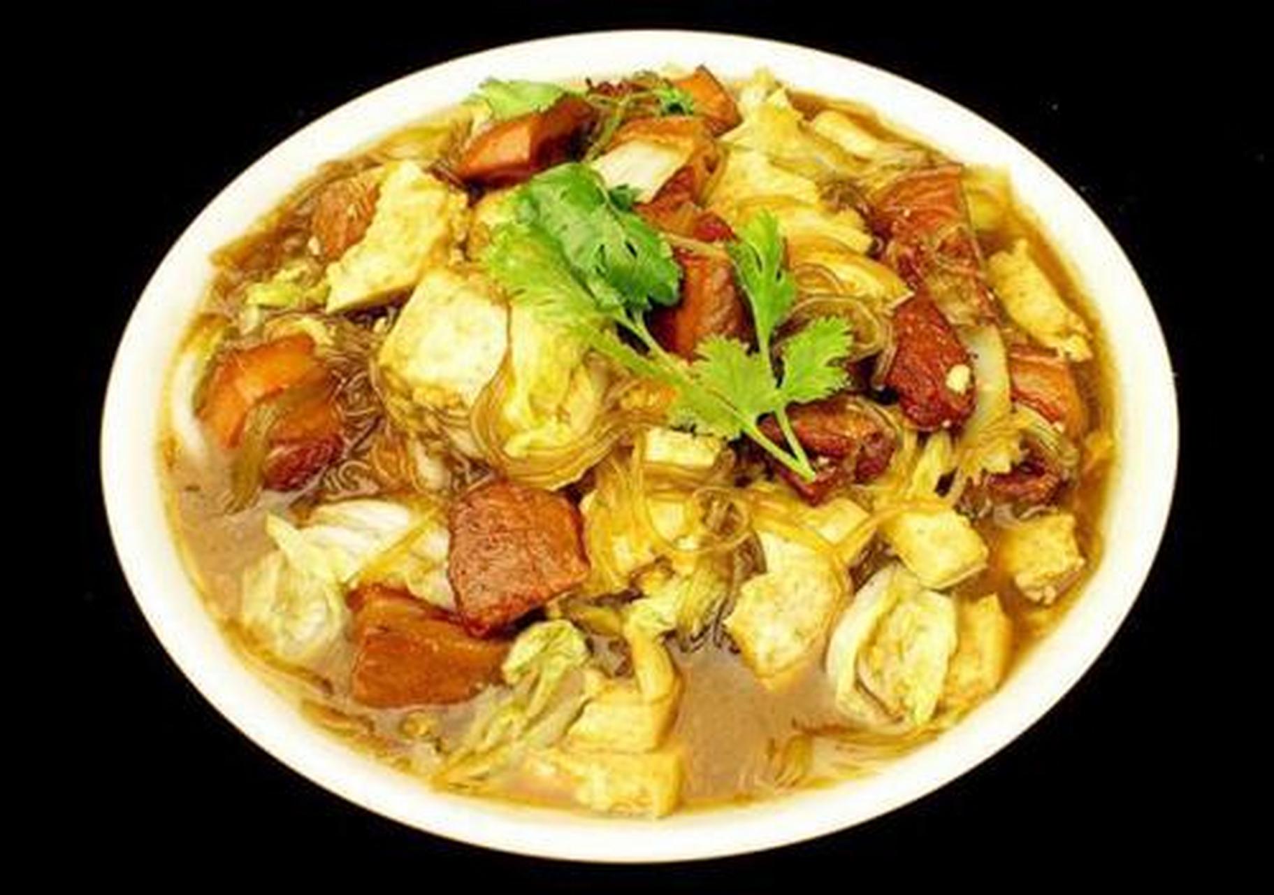 我的秘密食谱#烩菜:将一大锅各色菜,在锅里面煮一起,加上各色佐料