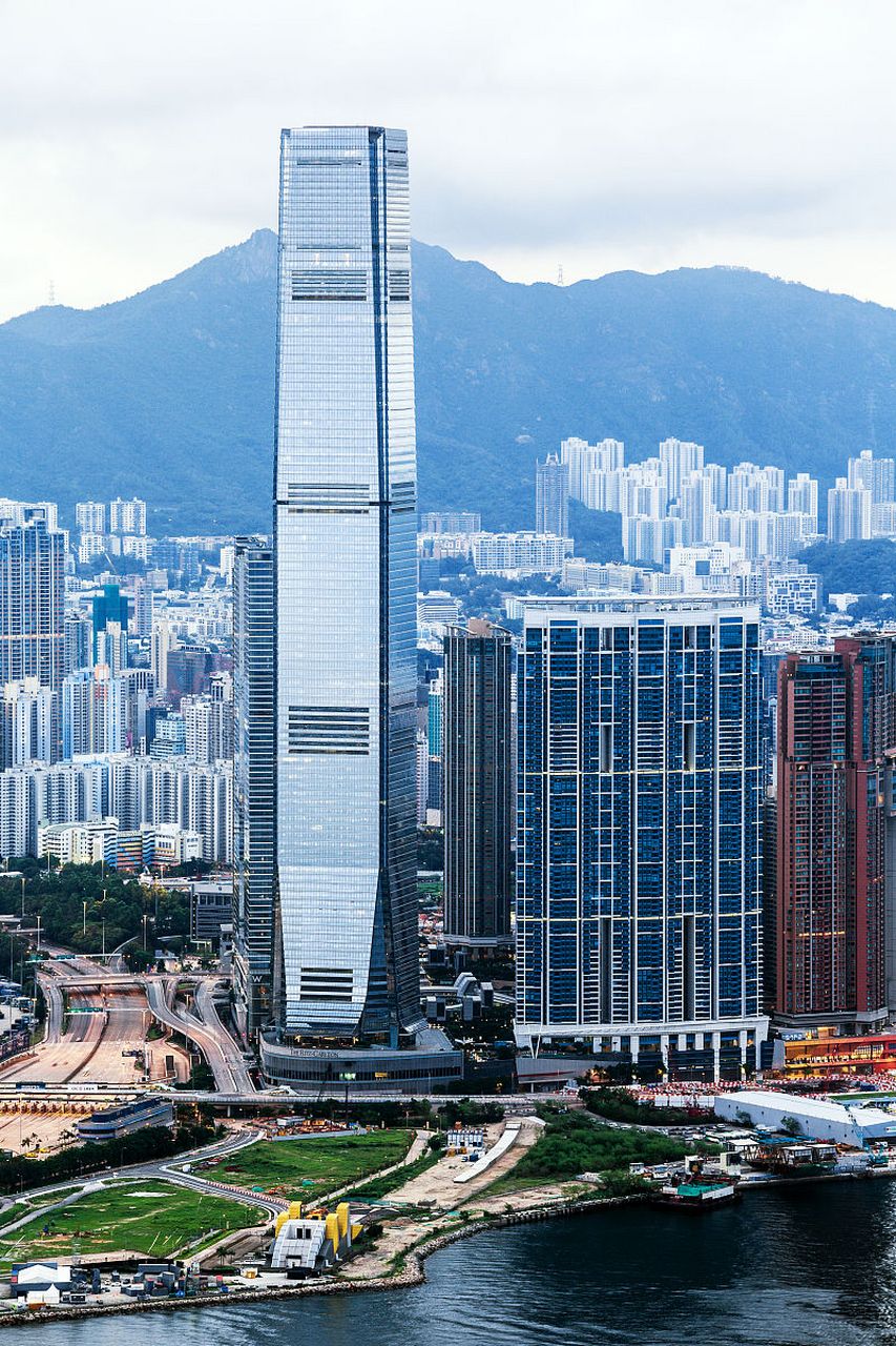 香港恒大中心更名为万通保险中心,背后的故事令人深思.