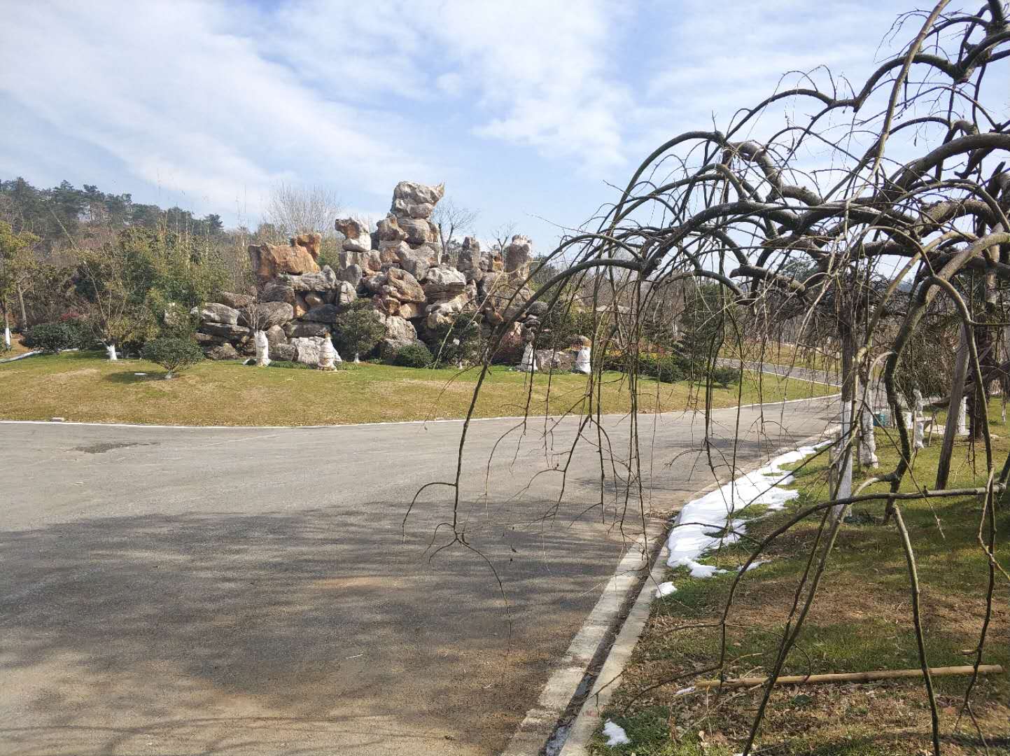 没想到在江宁锁石村,居然意外看到岳飞师傅周侗的墓!