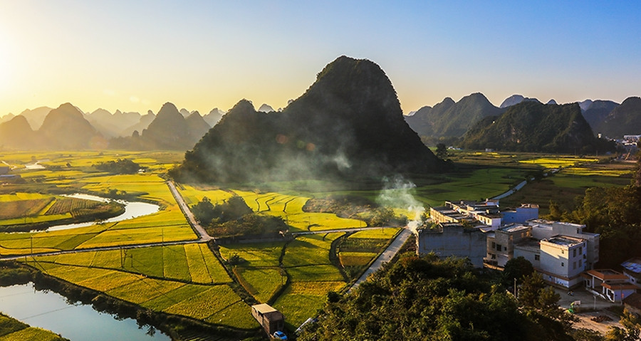 风光摄影:美丽乡村田园风景,梯田真漂亮 转载自百家号作者:蚕豆谈摄影