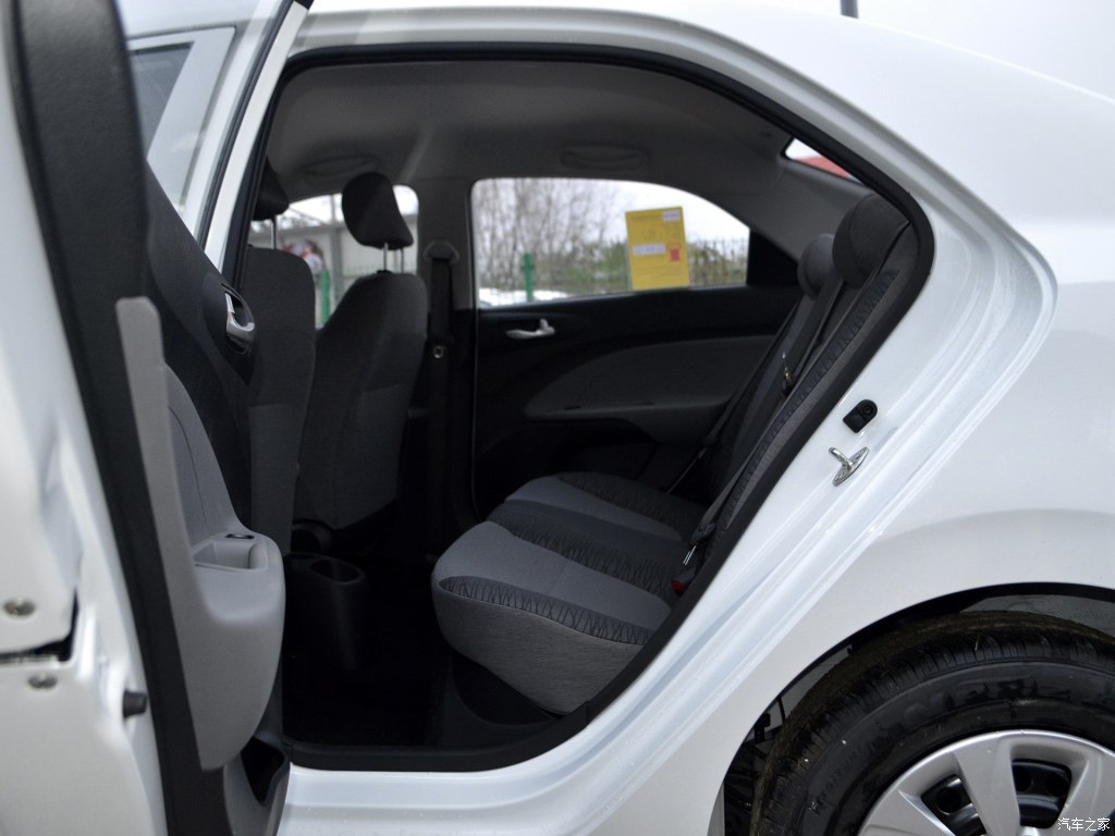 东风悦达起亚焕驰2017款手动时尚版smart的品析