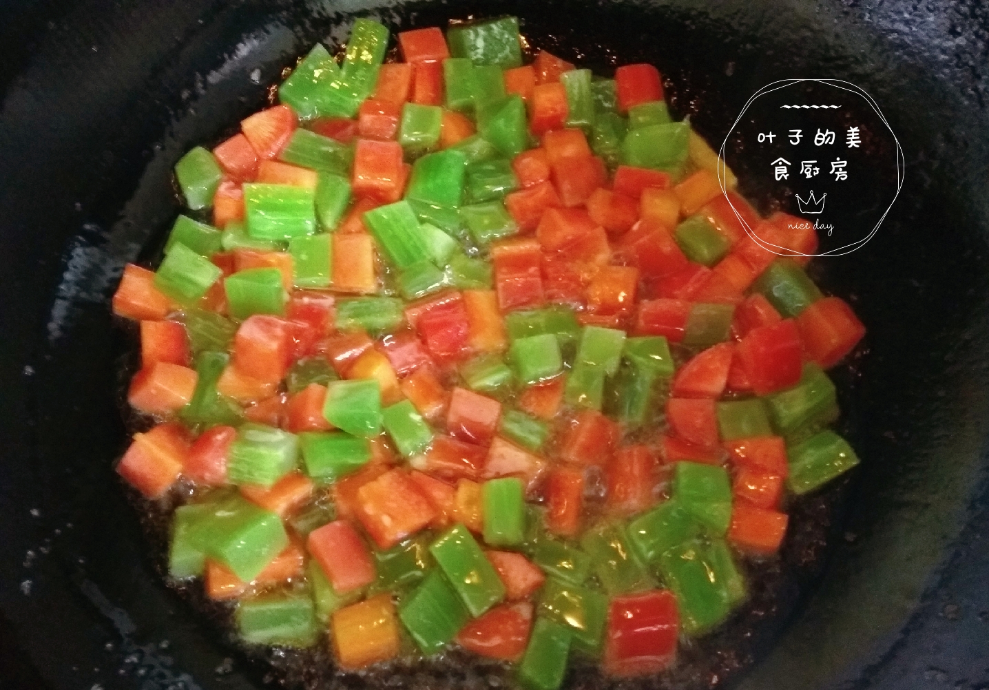 莴笋胡萝卜鸡丁,口味清淡,营养又健康,非常适合老人和孩子食用