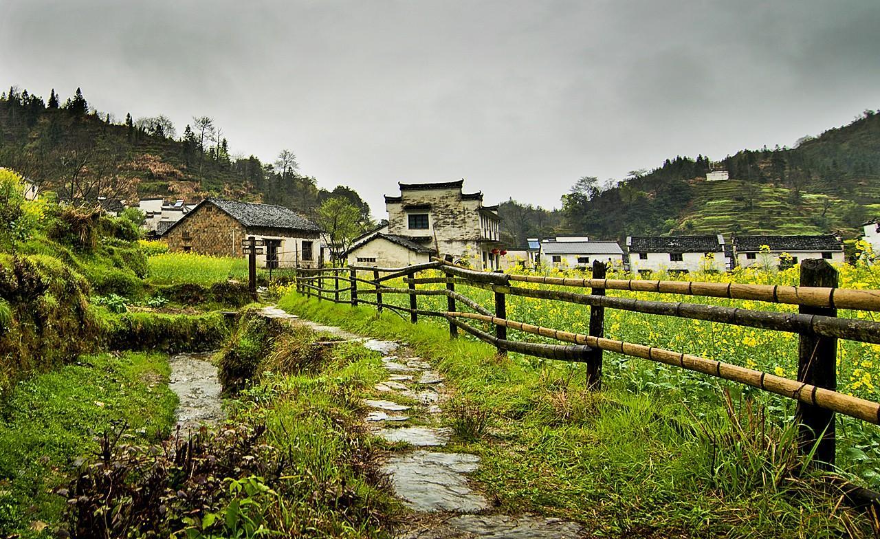 春天即将来临,为何不去安徽这些美丽的小村庄踏青呢?