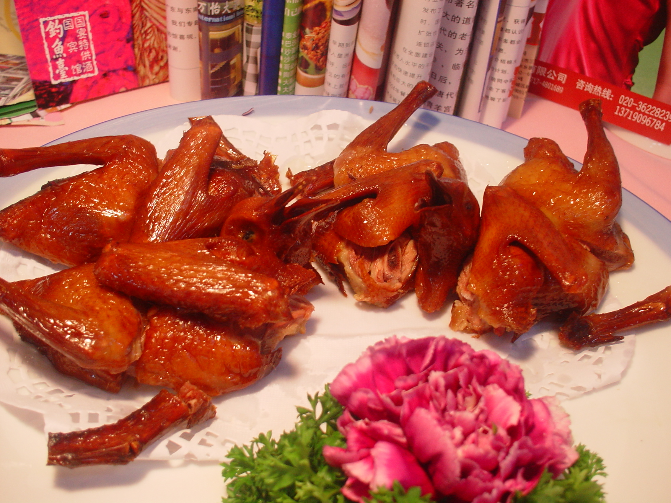 酒鬼风干肉 用料:里脊肉,蒜苔,干辣椒段,熟花生米