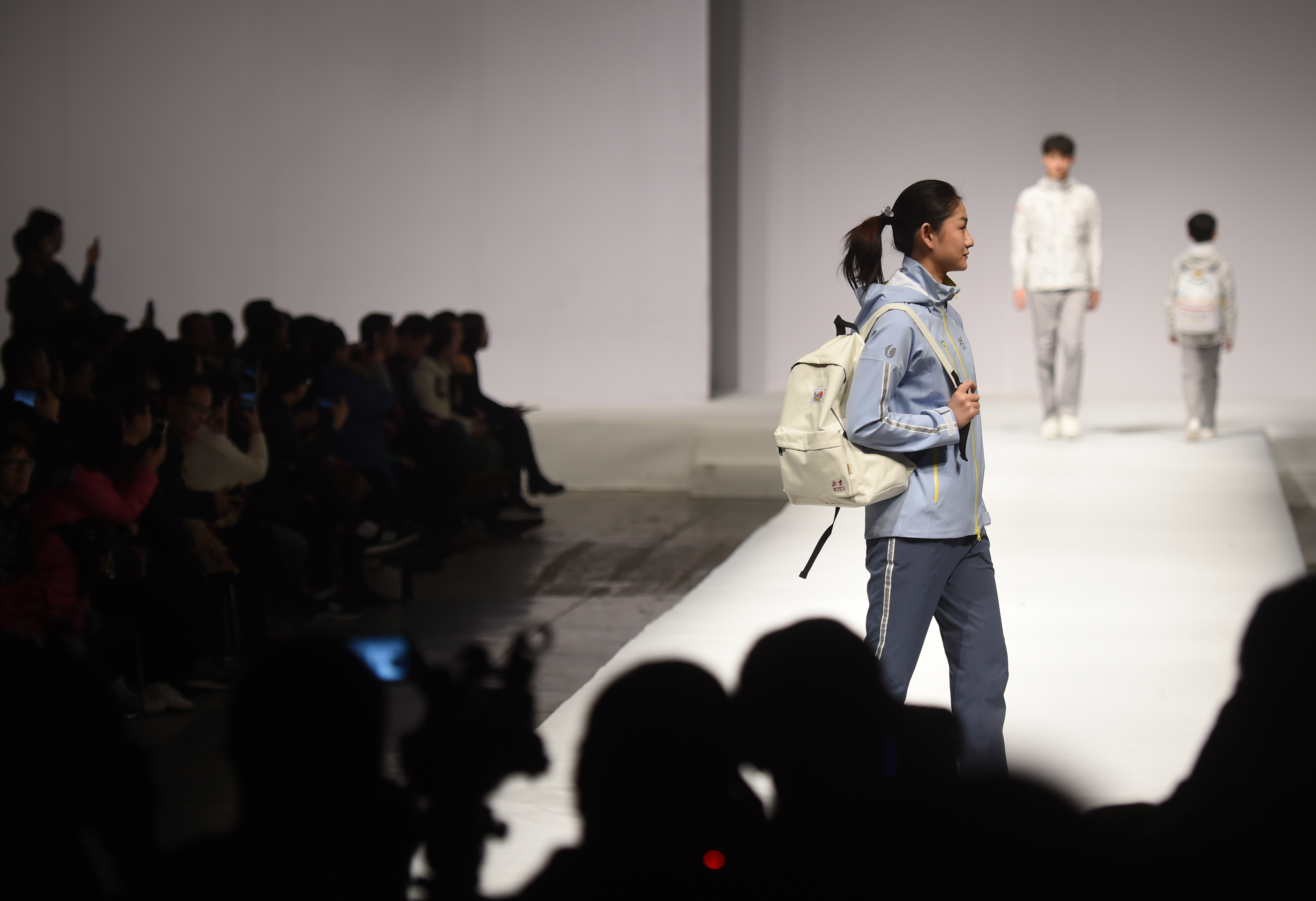 2018年北京市中小学校服研发成果展示活动举行