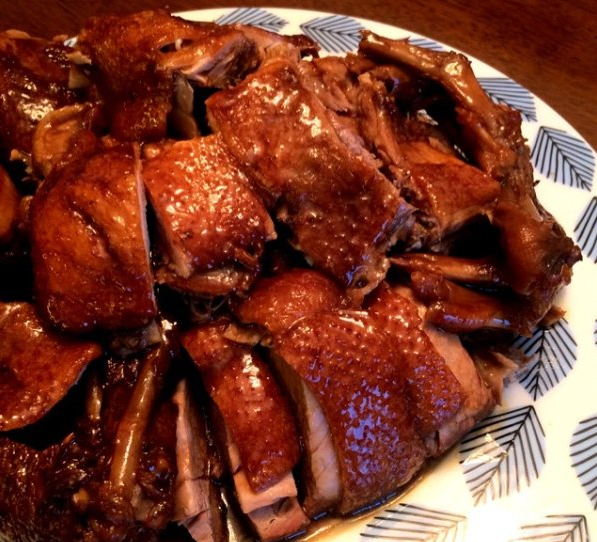 第二款:一品卤鸭-酱香浓郁,口感软而不柴,适合不喜油腻的人