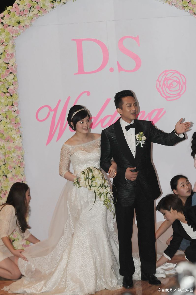 邓超送的结婚耳环,成了孙俪电视剧的"高光彩蛋"!花絮好甜