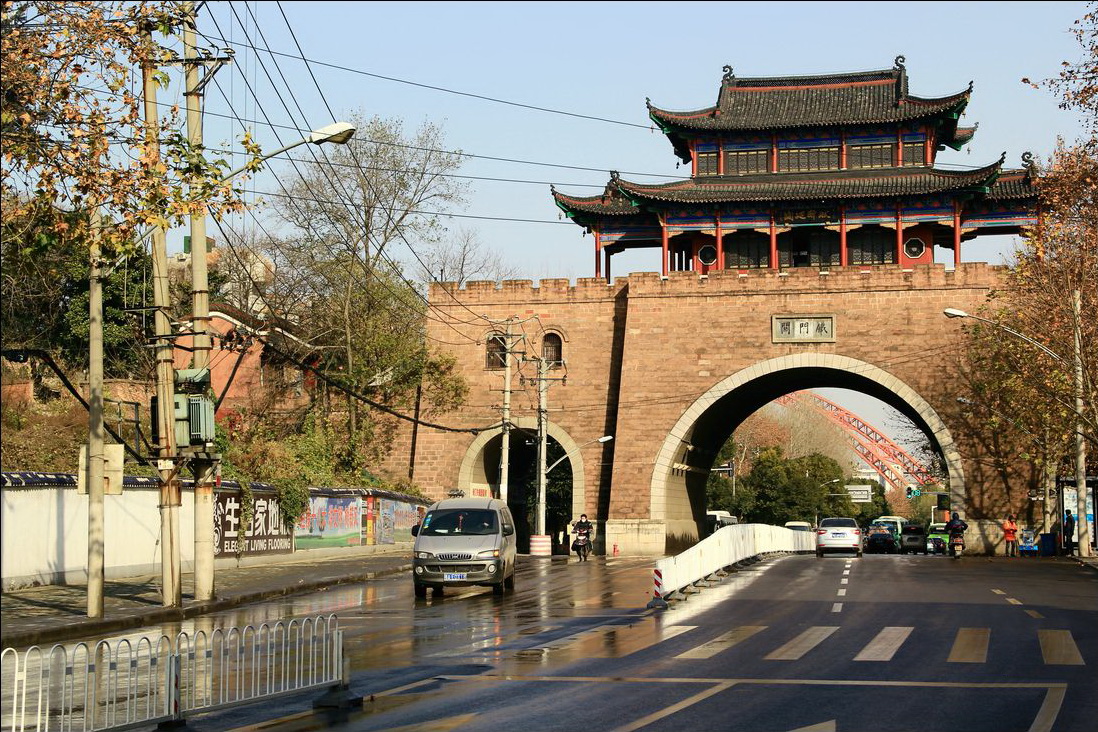 古今两鄂州,上下武昌城!武汉跑友跑鄂马,走进最早叫武昌的城市