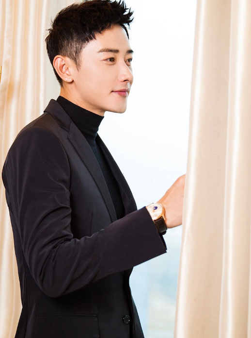 想知道罗晋会成为唐嫣的白马王子看了图片你就知道了